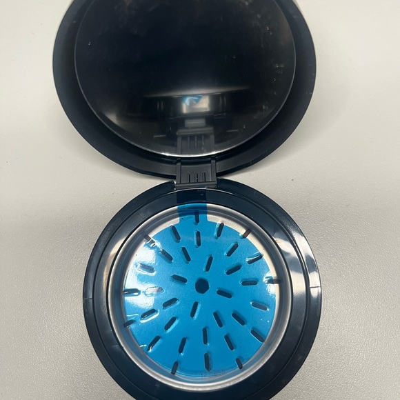 Powder Bronze - Picture 3 of 3